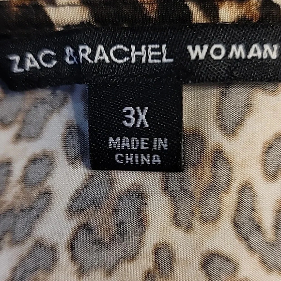 Zac & Rachel Woman Animal print blouse. 3/4 sleeve - Picture 7 of 7